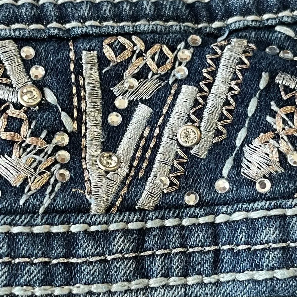 Miss Me Women’s Mid Rise Easy Skinny Embellished Pockets Y2K Jeans - Picture 7 of 10